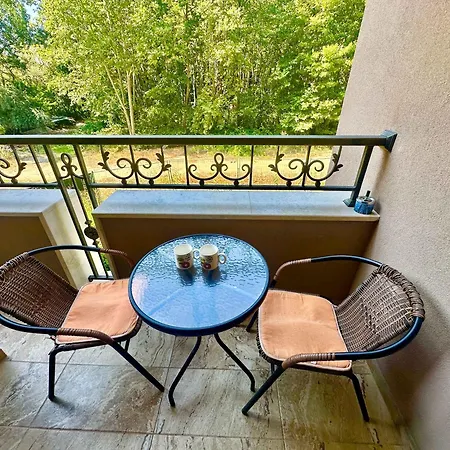 With Balcony In Cascadas Apartman Napospart